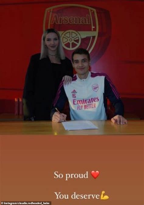 Introducing Claudia Kowalczyk... Arsenal star Jakub。